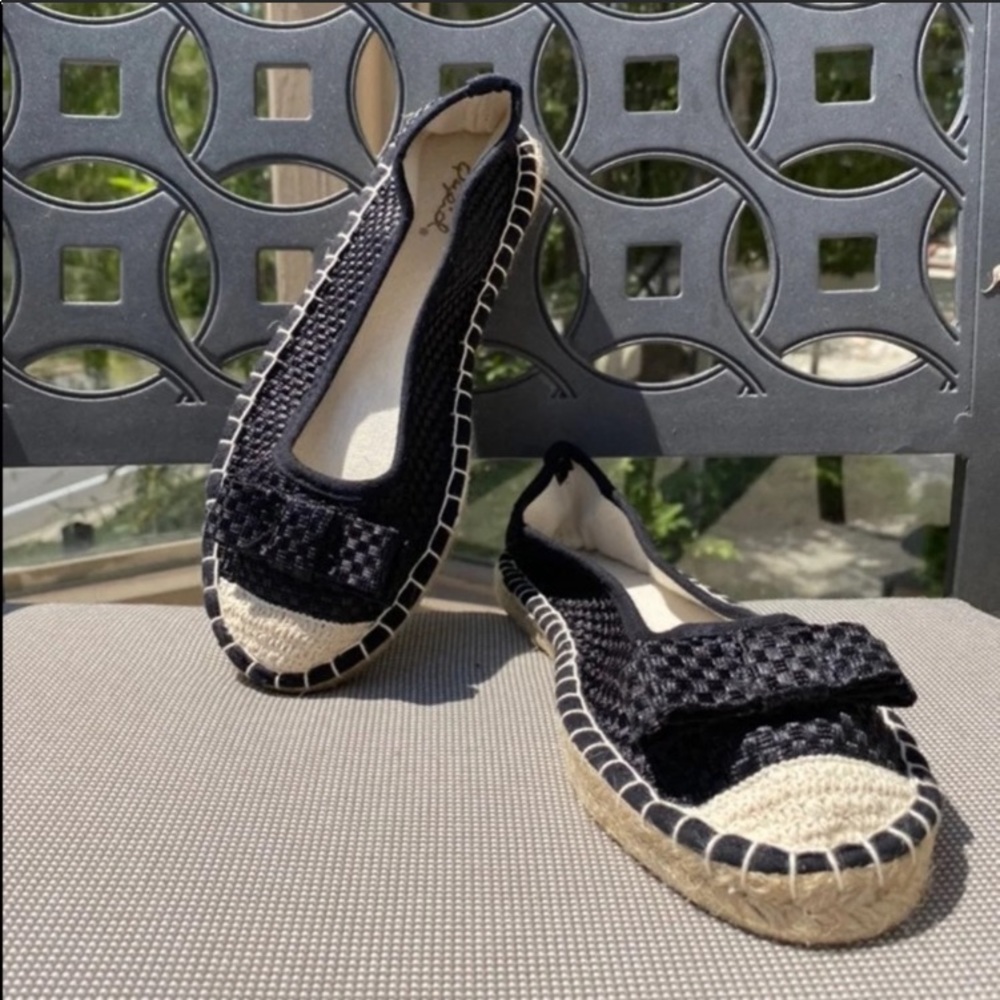 Weaved round toe walking shoe espadrille